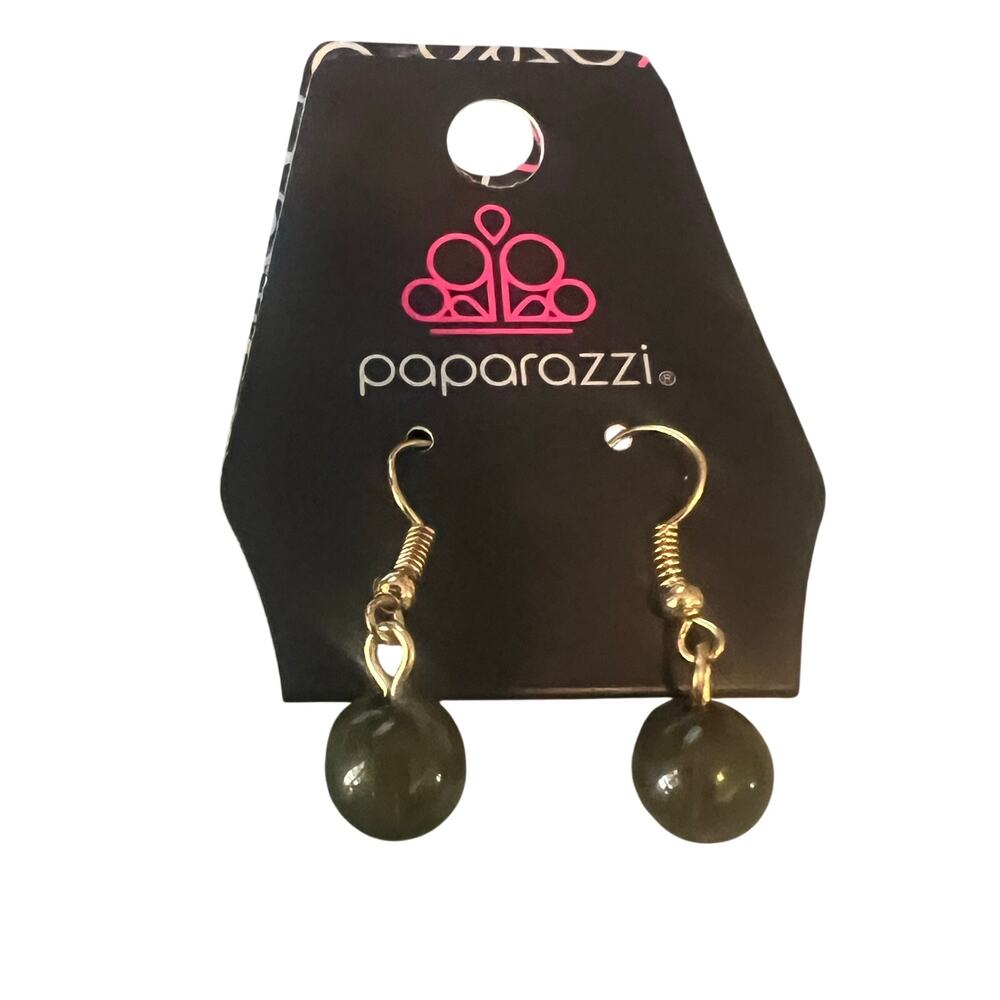 Papparazzi Dangle Pierced Earrings Gold tone and Deep hunter Green Stone